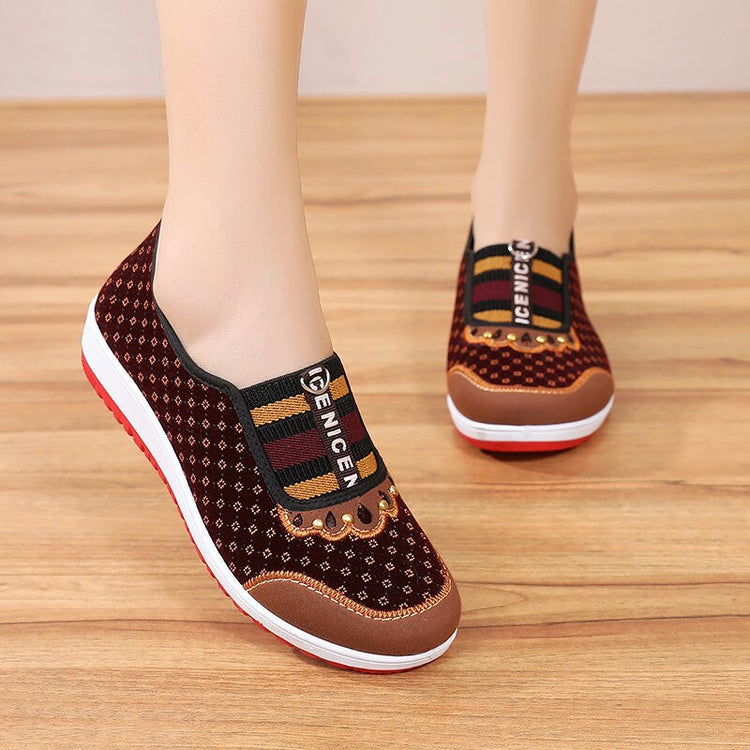 Old Beijing Cloth Shoes Women's Soft Bottom Non-Slip Middle-aged Leisure Cloth  Flat Bottom Mom Shoes Female Shoes2021
