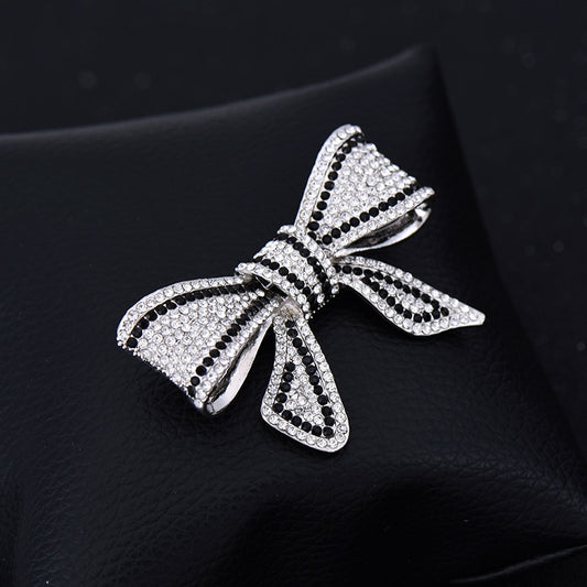CINDY XIANG New Arrival Black White Full Rhinestone Bowknot Broocohes For Women Wedding Party Office Brooch Pins Jewelry Gifts