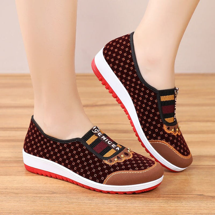 Old Beijing Cloth Shoes Women's Soft Bottom Non-Slip Middle-aged Leisure Cloth  Flat Bottom Mom Shoes Female Shoes2021